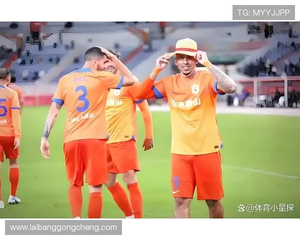 克雷桑已与泰山队合练 有望亮相齐鲁德比大战 克雷桑已与泰山队合练 有望亮相齐鲁德比大战